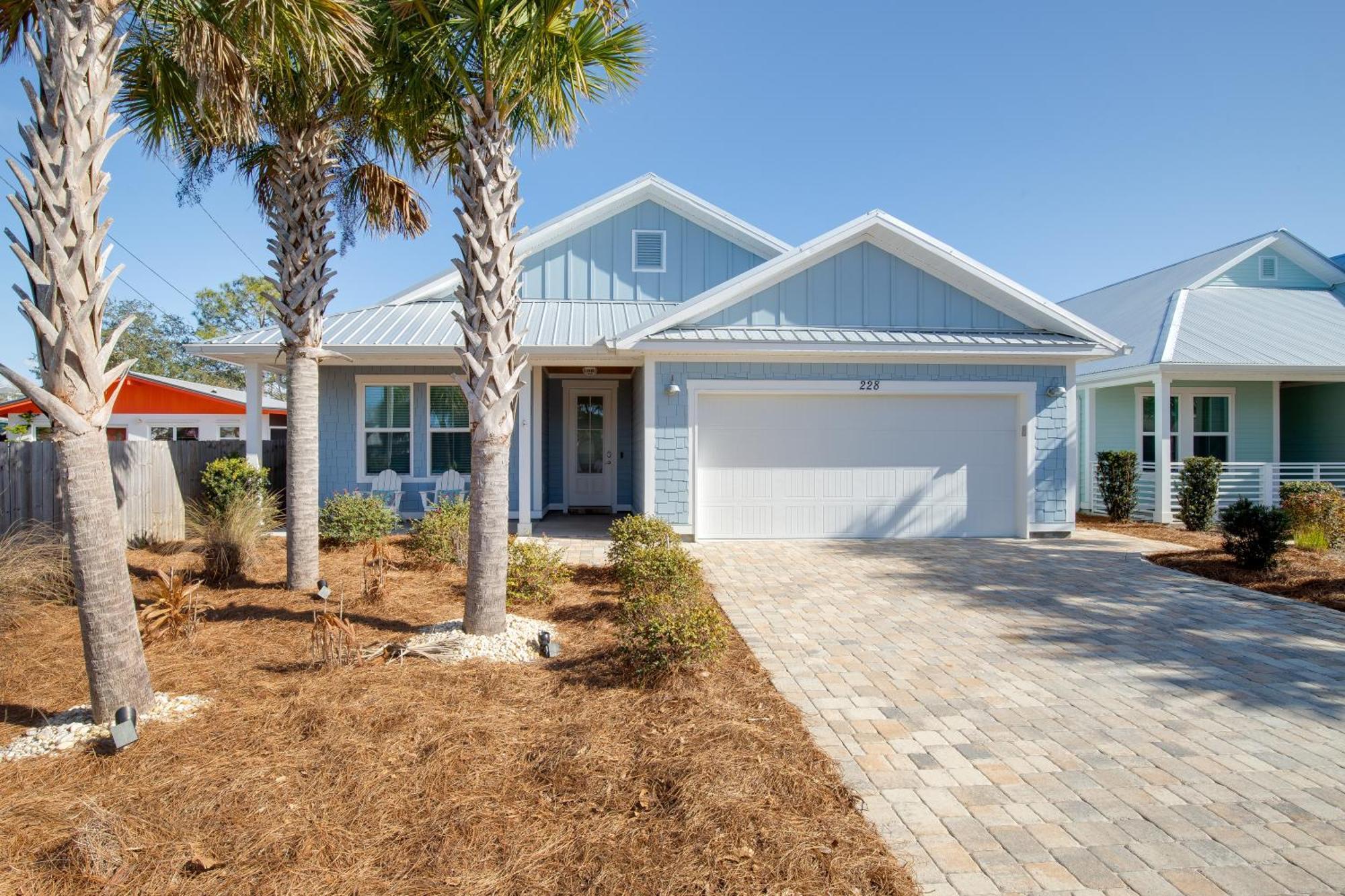 Holiday home Gorgeous 3bd/25ba New W/ Private Heated Pool Steps From Beach! *